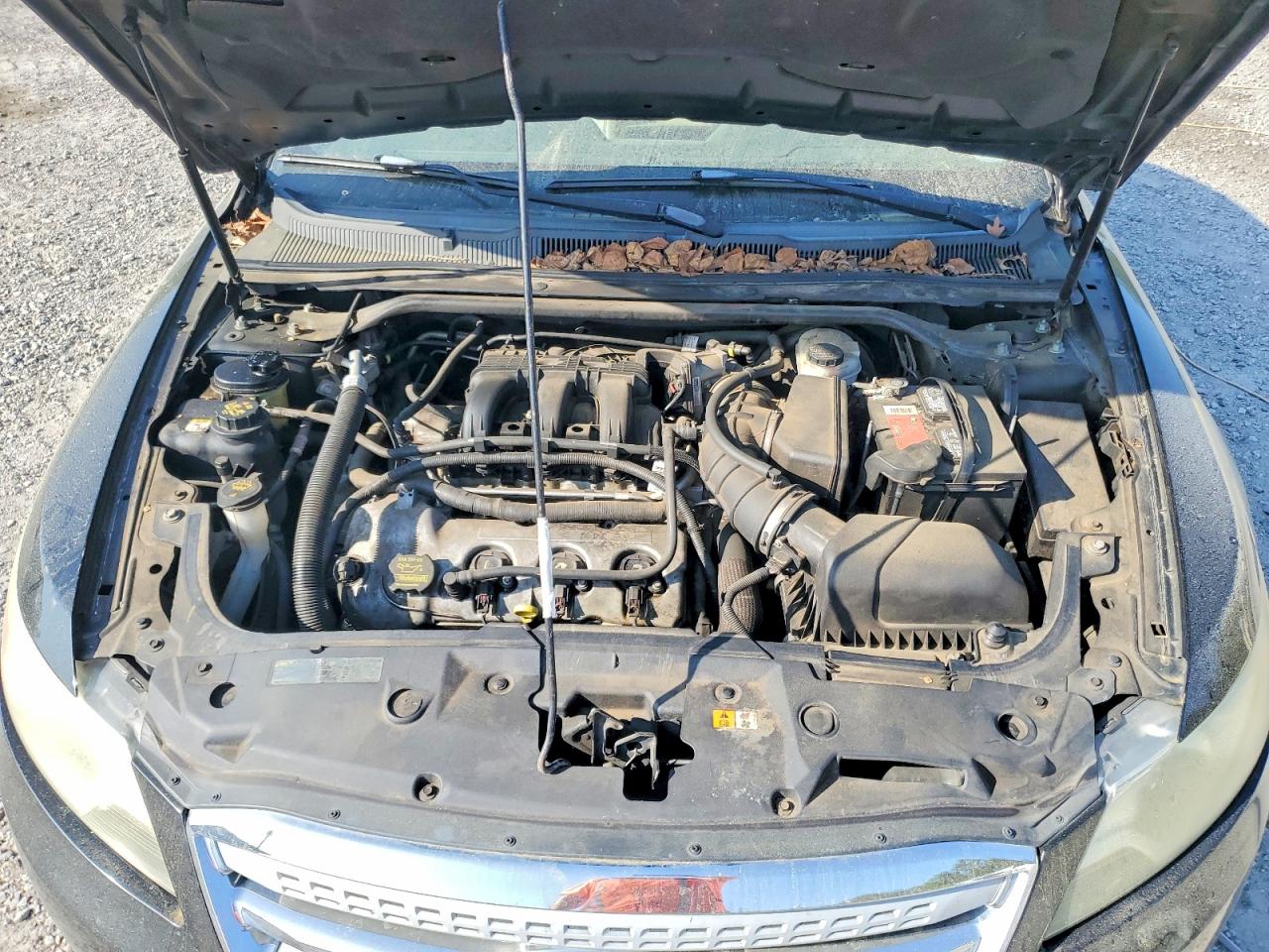 2010 FORD TAURUS SEL photo 21