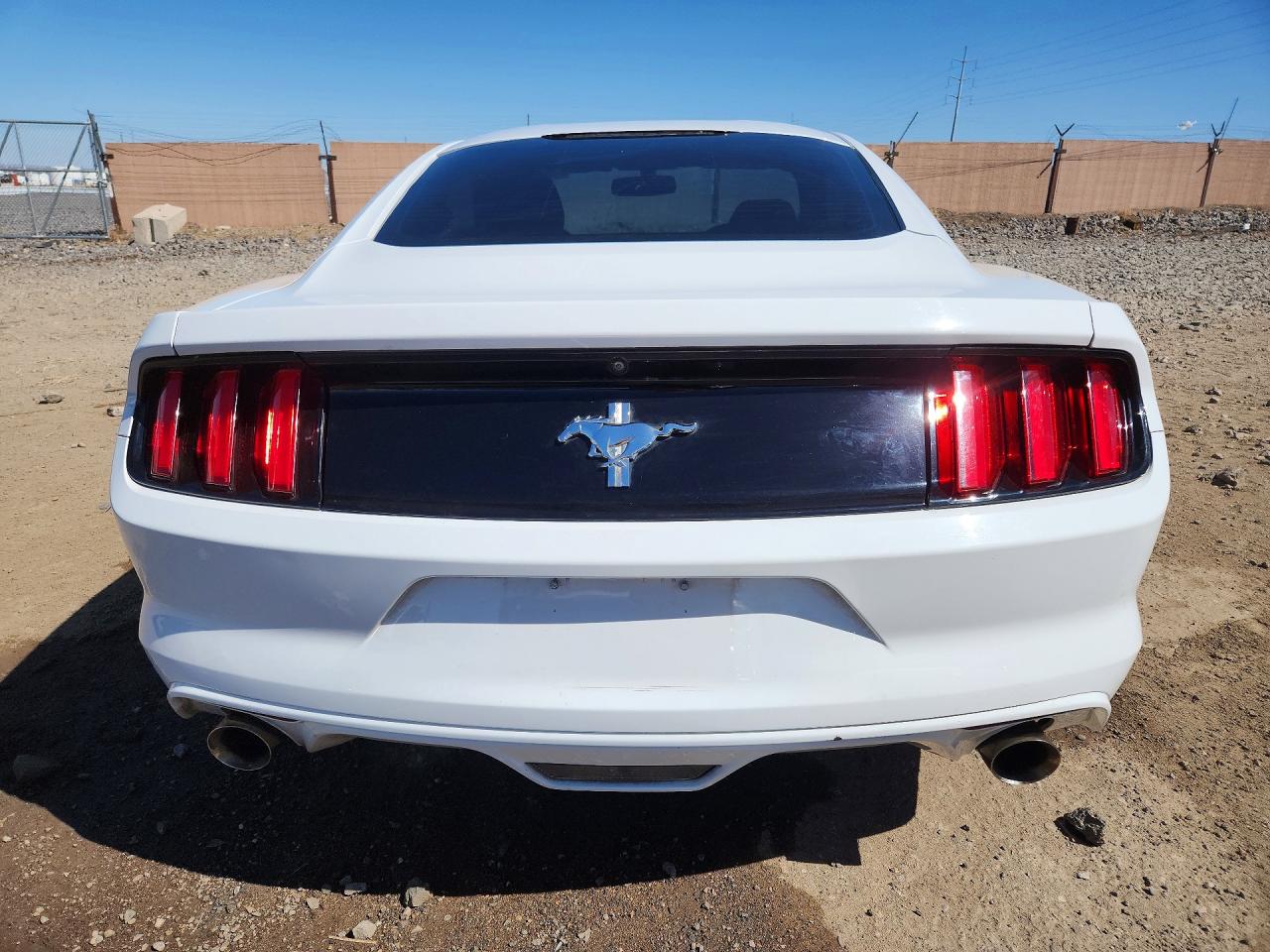 2017 FORD MUSTANG photo 11