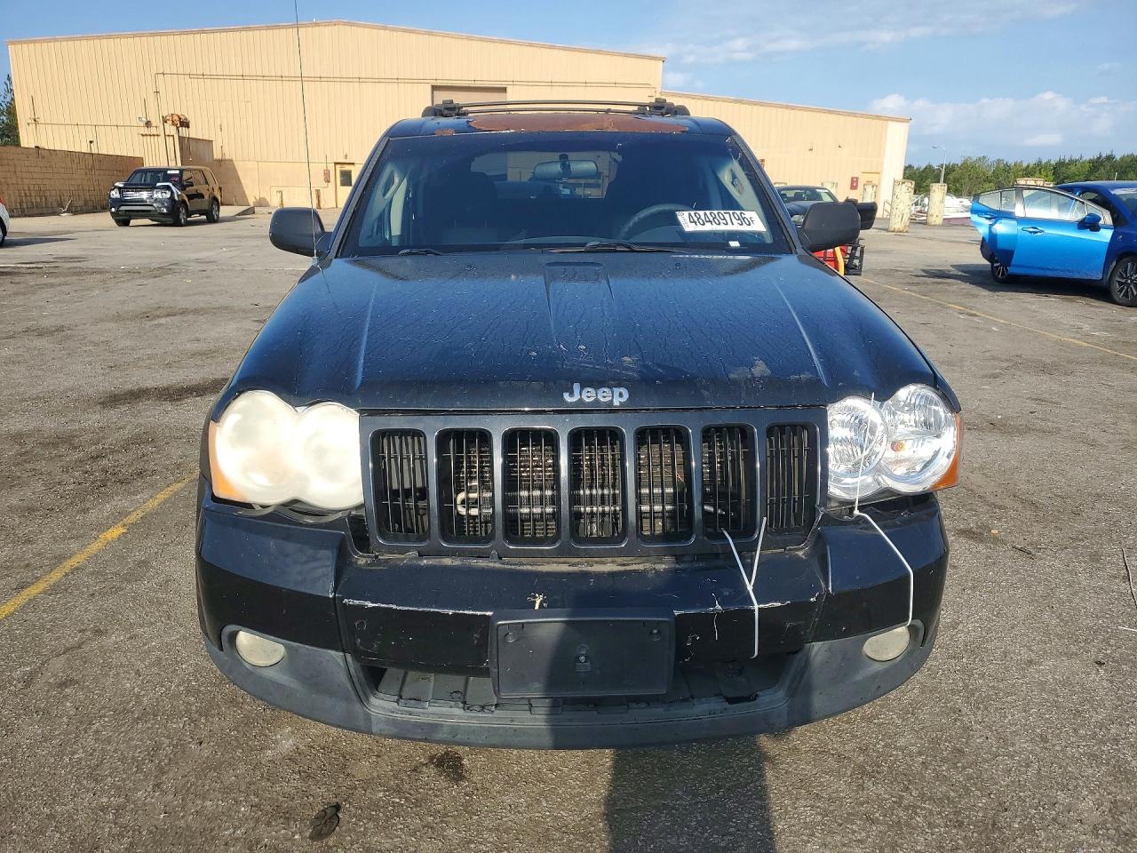 2010 JEEP GRAND CHEROKEE LAREDO photo 9