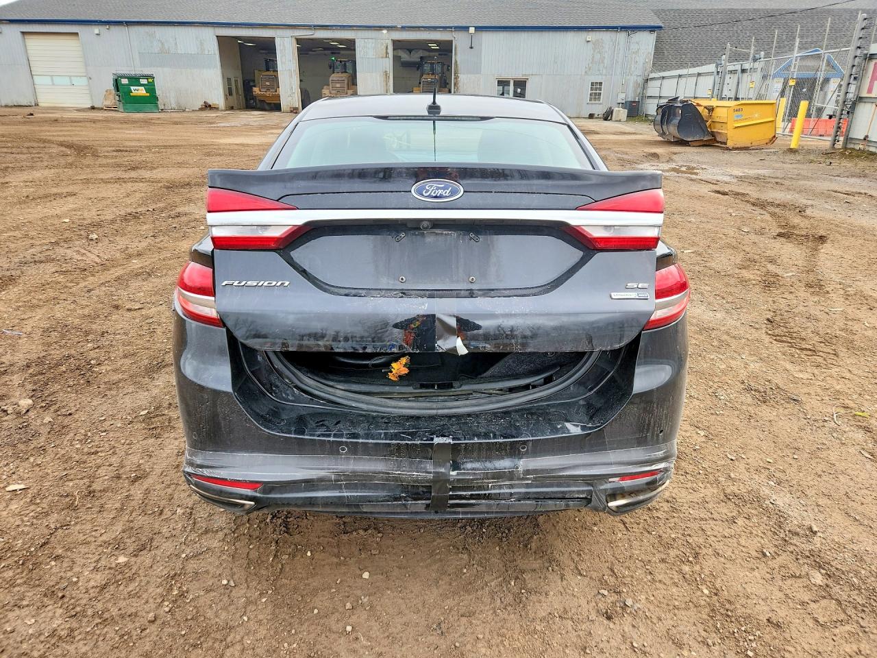 2017 FORD FUSION SE photo 16