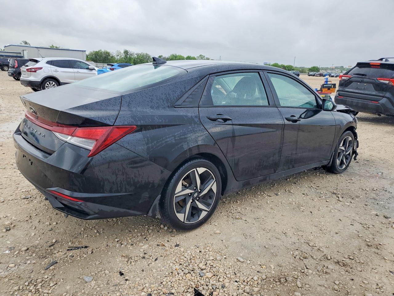 2023 HYUNDAI ELANTRA SEL photo 3