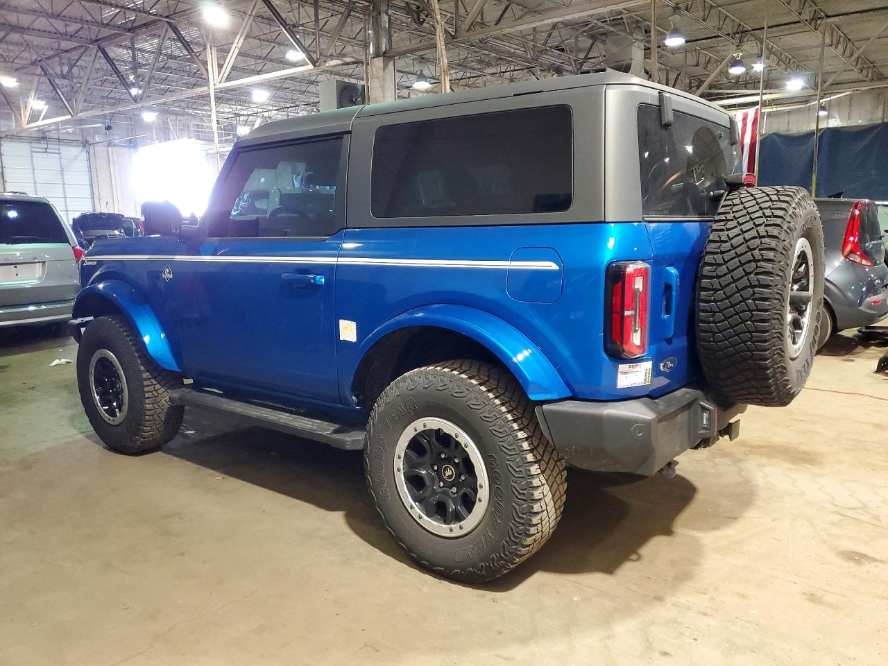 2022 FORD BRONCO BASE photo 2