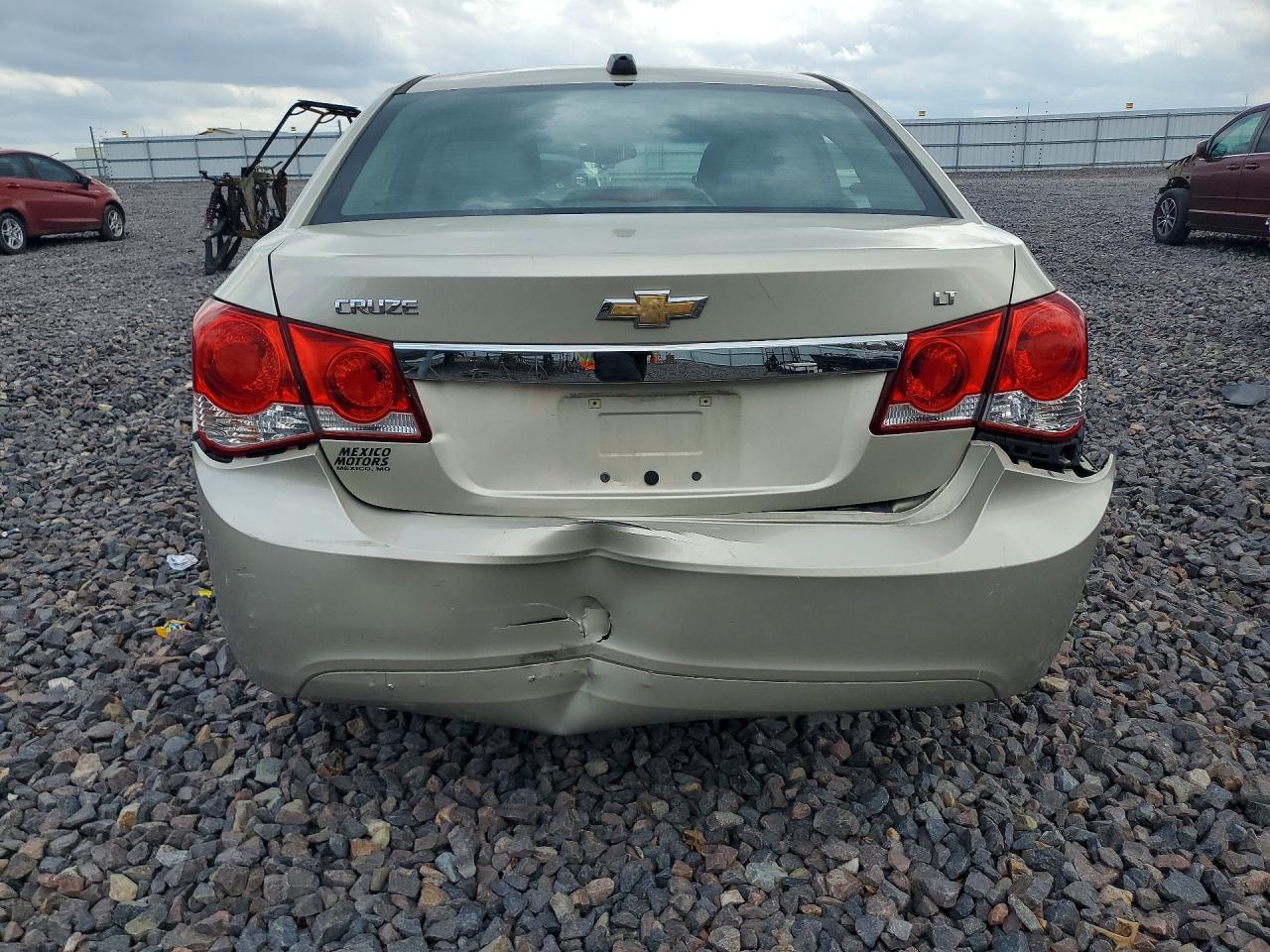 2016 CHEVROLET CRUZE LIMITED LT photo 6