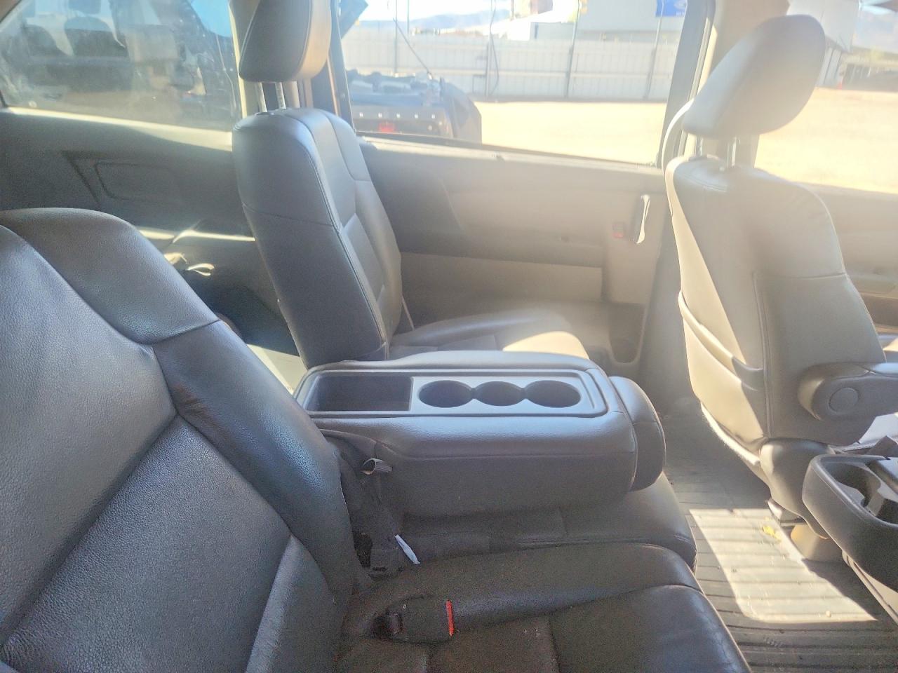 2014 HONDA ODYSSEY EXL photo 28