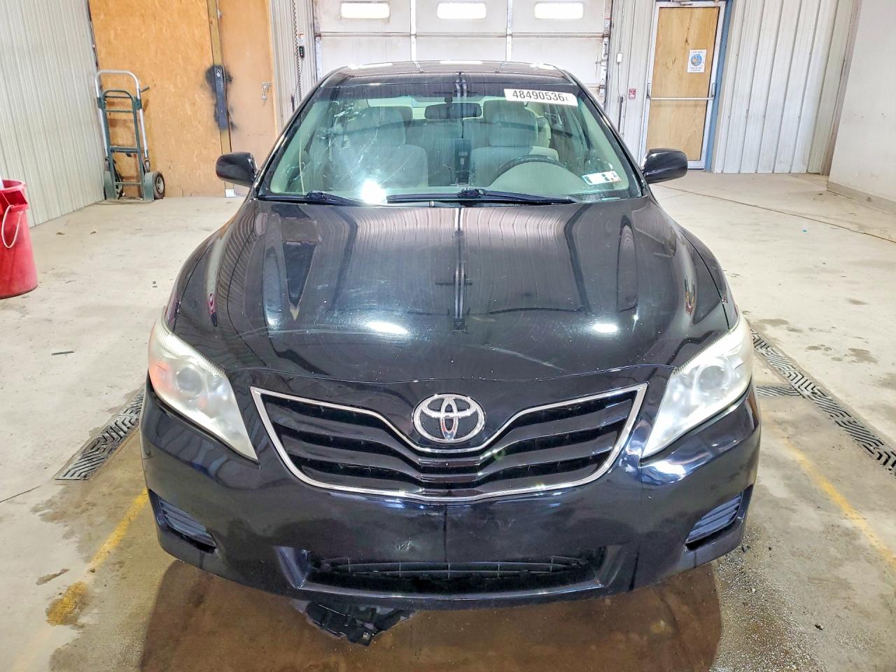 2011 TOYOTA CAMRY LE photo 13