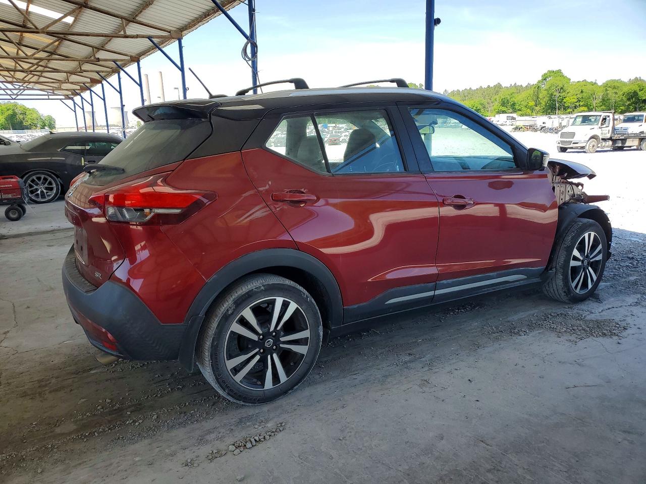 2019 NISSAN KICKS SR photo 3