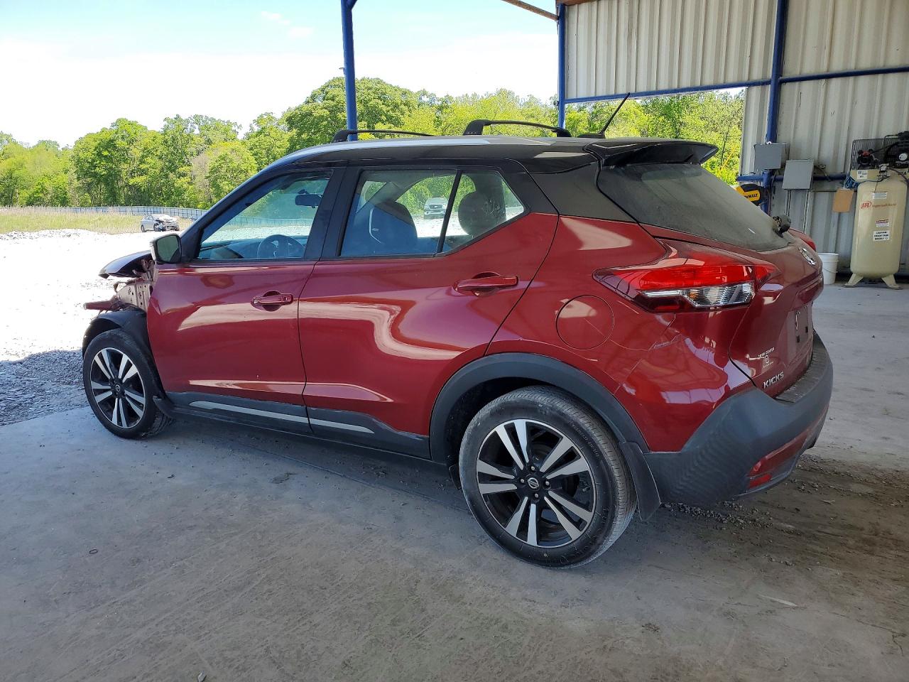 2019 NISSAN KICKS SR photo 2