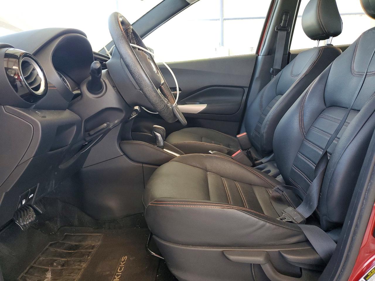 2019 NISSAN KICKS SR photo 7