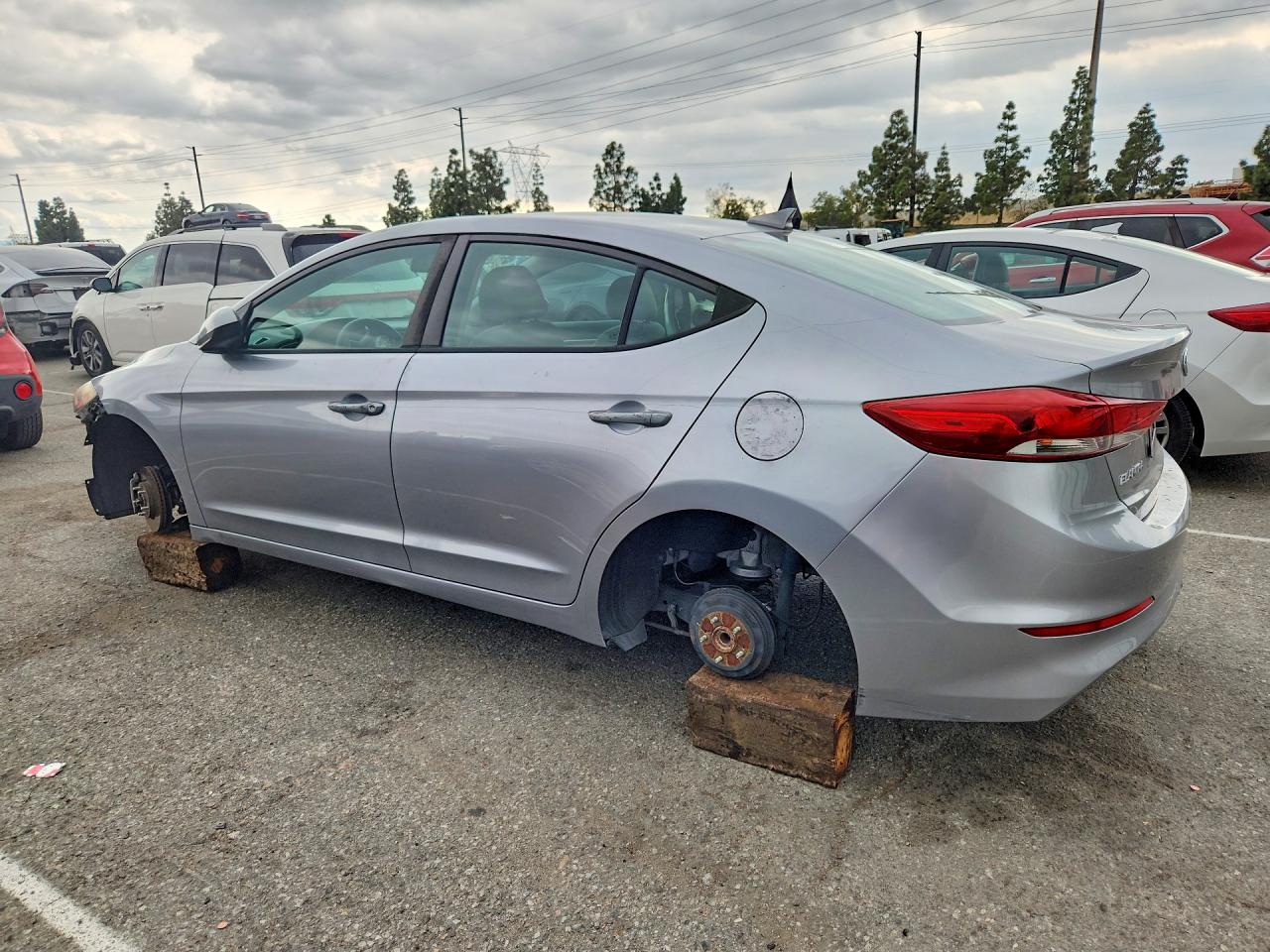 2017 HYUNDAI ELANTRA SE photo 3