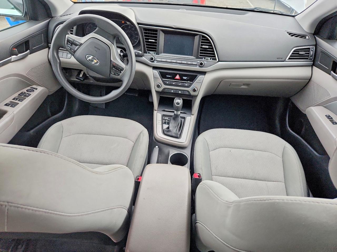 2017 HYUNDAI ELANTRA SE photo 15