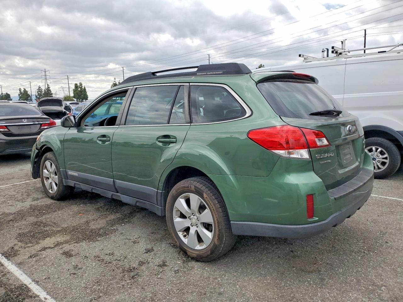 2012 SUBARU OUTBACK 2.5I photo 2