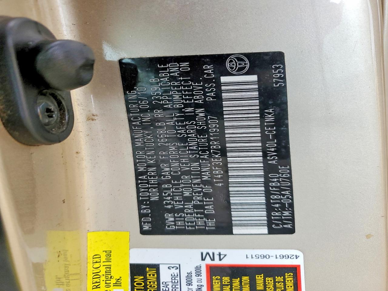 2011 TOYOTA CAMRY LE photo 23