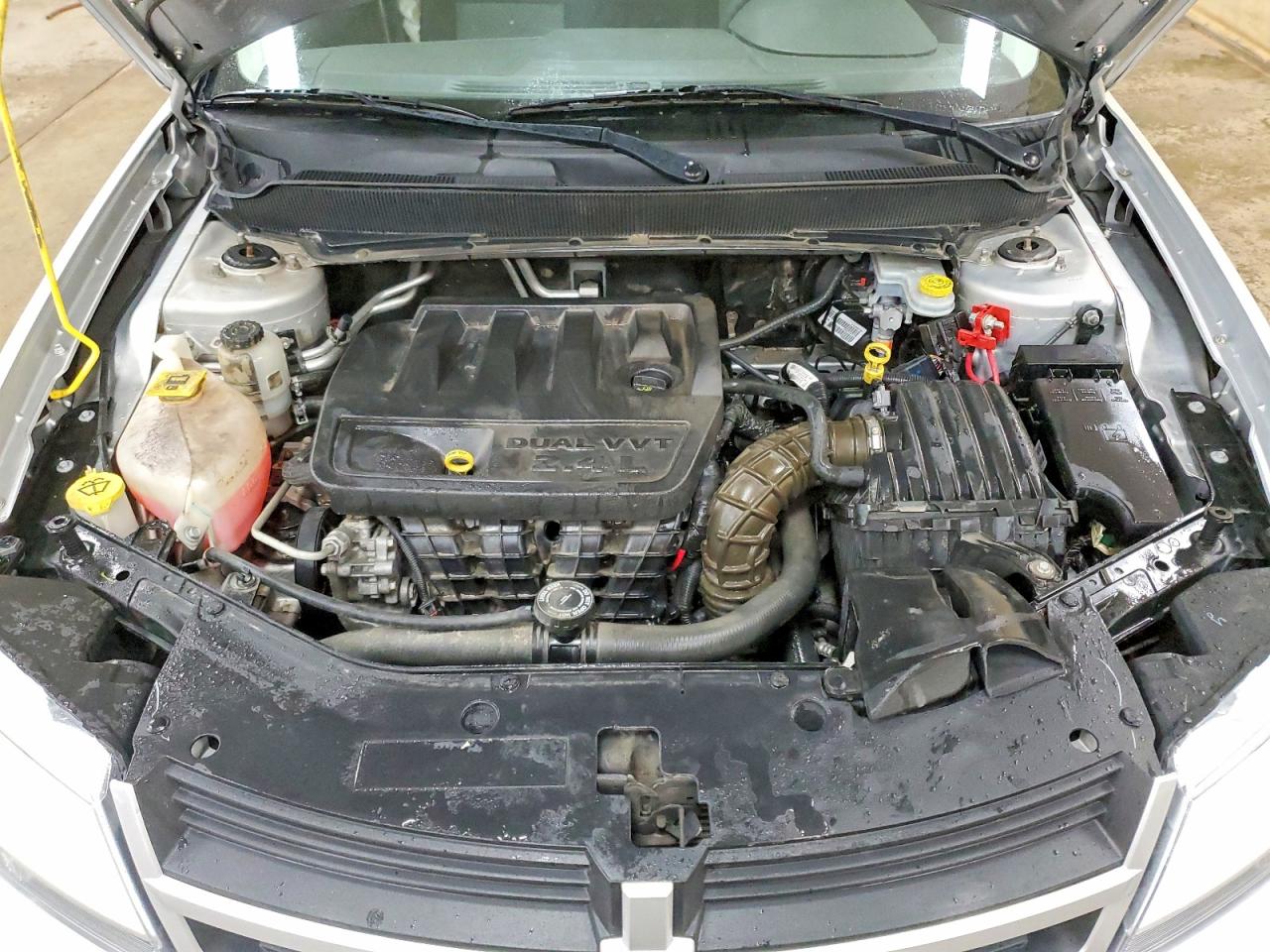 2009 DODGE AVENGER SE photo 21