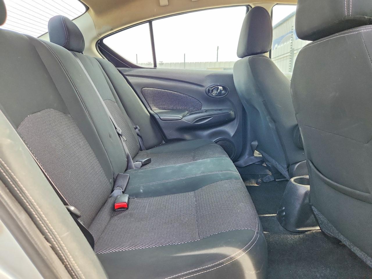 2018 NISSAN VERSA SV photo 28