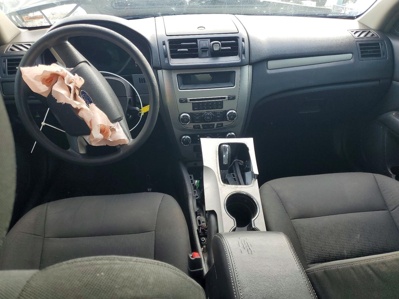 2011 FORD FUSION SE photo 8