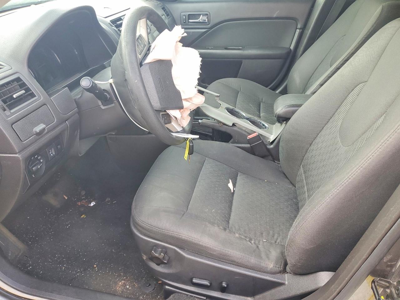 2011 FORD FUSION SE photo 7