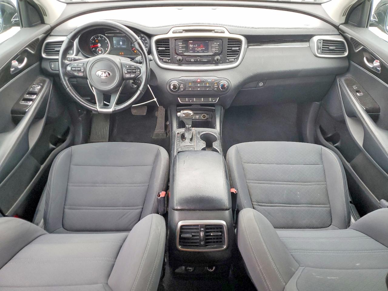 2016 KIA SORENTO LX photo 22