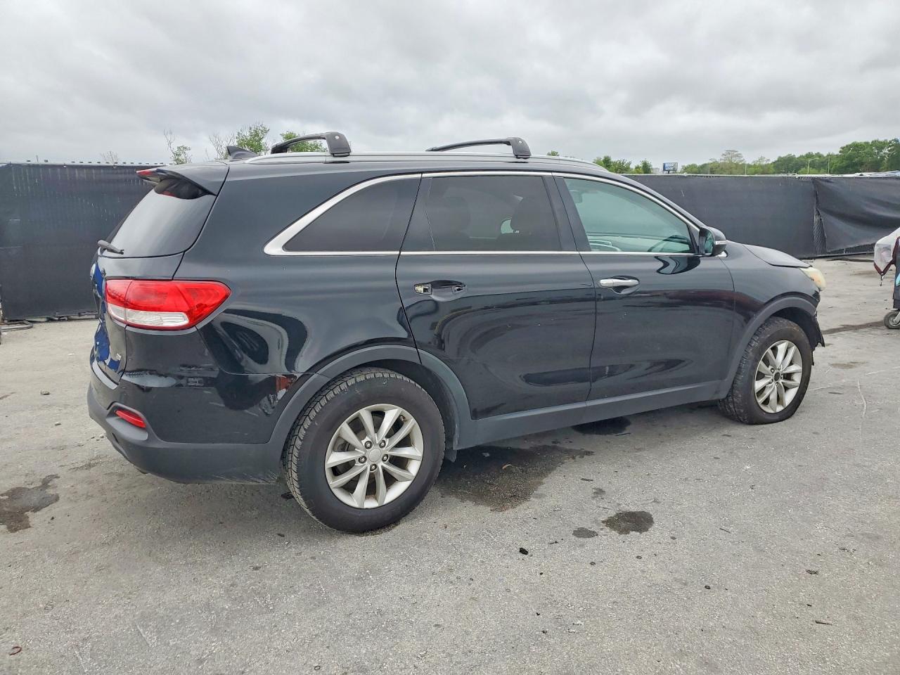 2016 KIA SORENTO LX photo 7