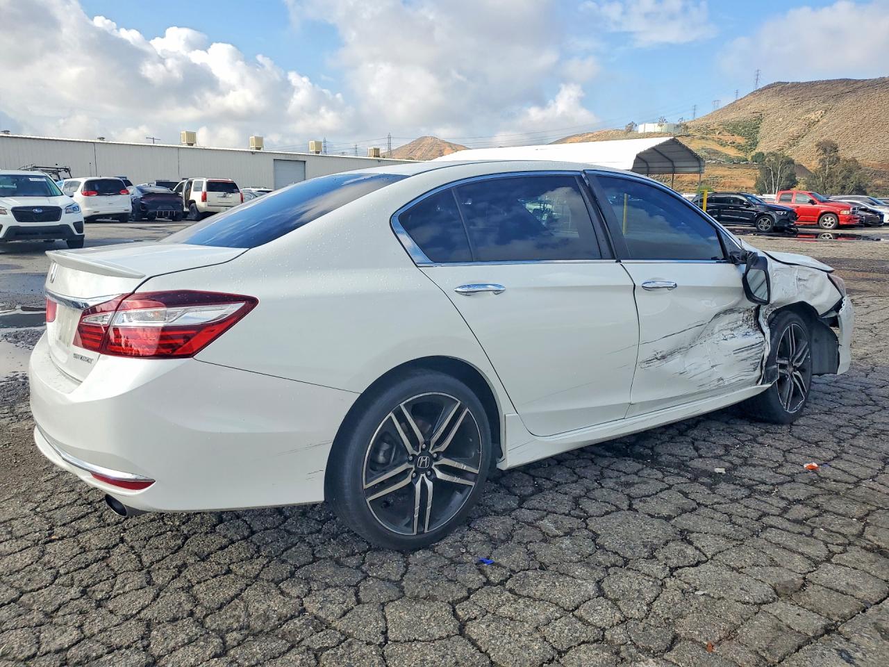 2016 HONDA ACCORD SPORT photo 5