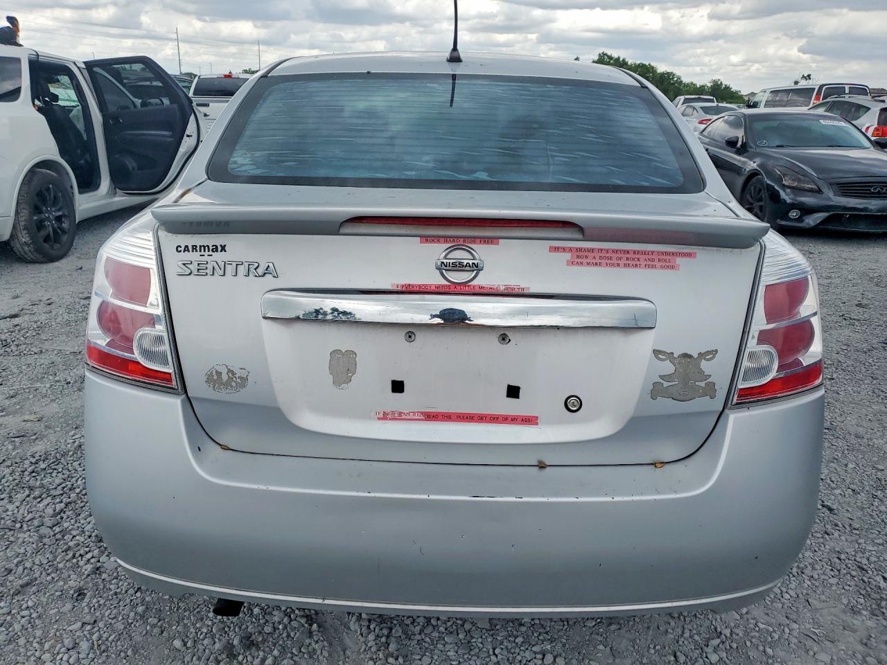 2011 NISSAN SENTRA 2.0 photo 11