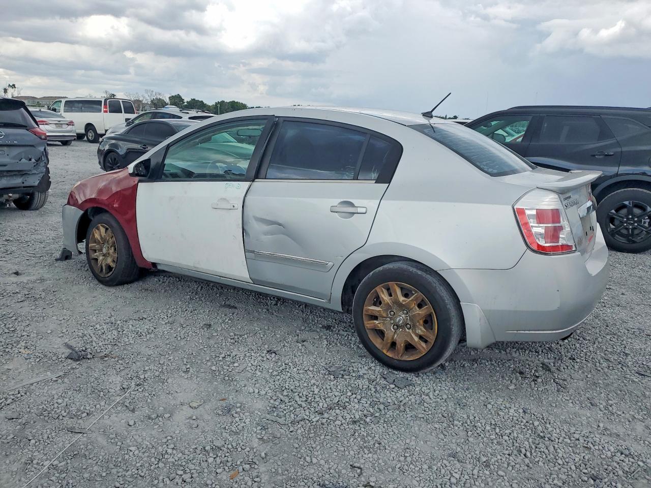 2011 NISSAN SENTRA 2.0 photo 3