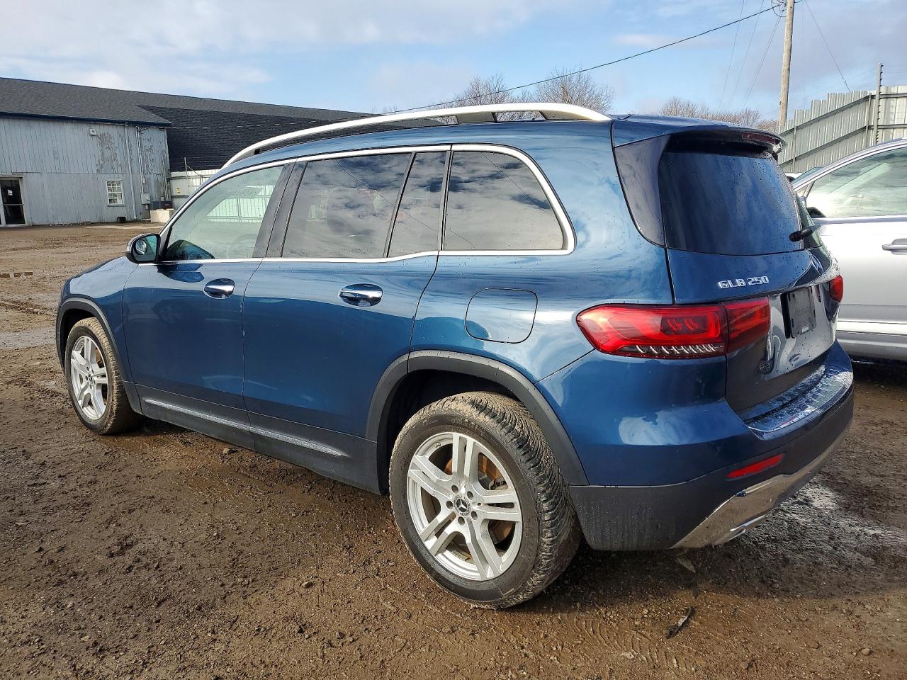 2020 MERCEDES-BENZ GLB 250 4MATIC photo 4