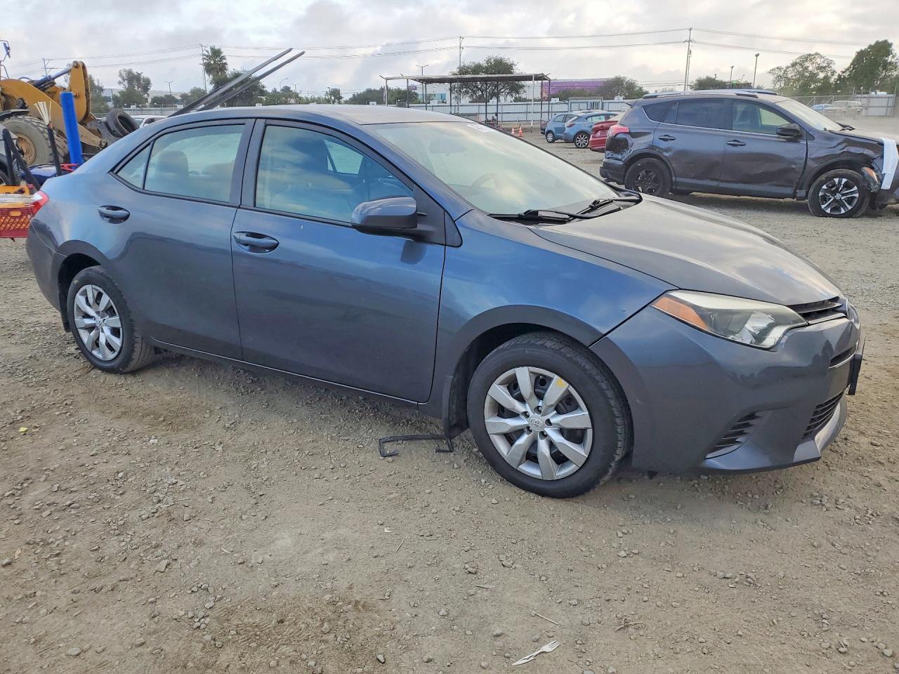 2016 TOYOTA COROLLA LE photo 10