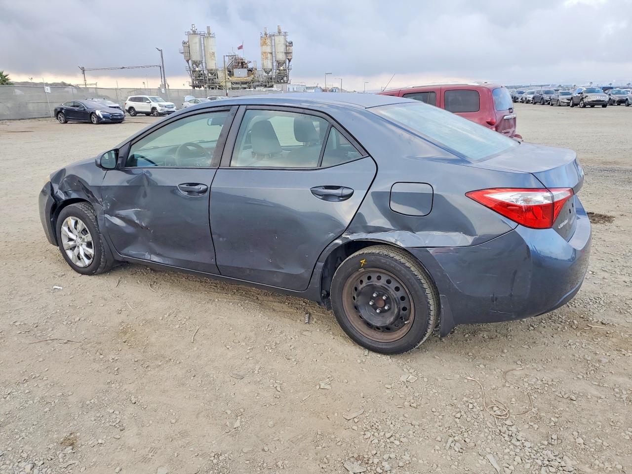 2016 TOYOTA COROLLA LE photo 4