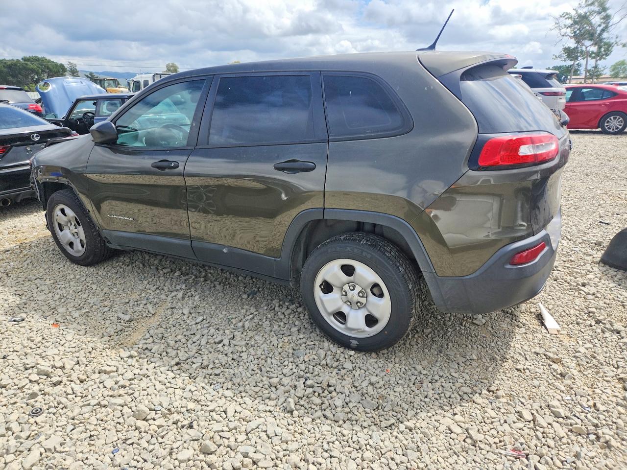 2015 JEEP CHEROKEE SPORT photo 4