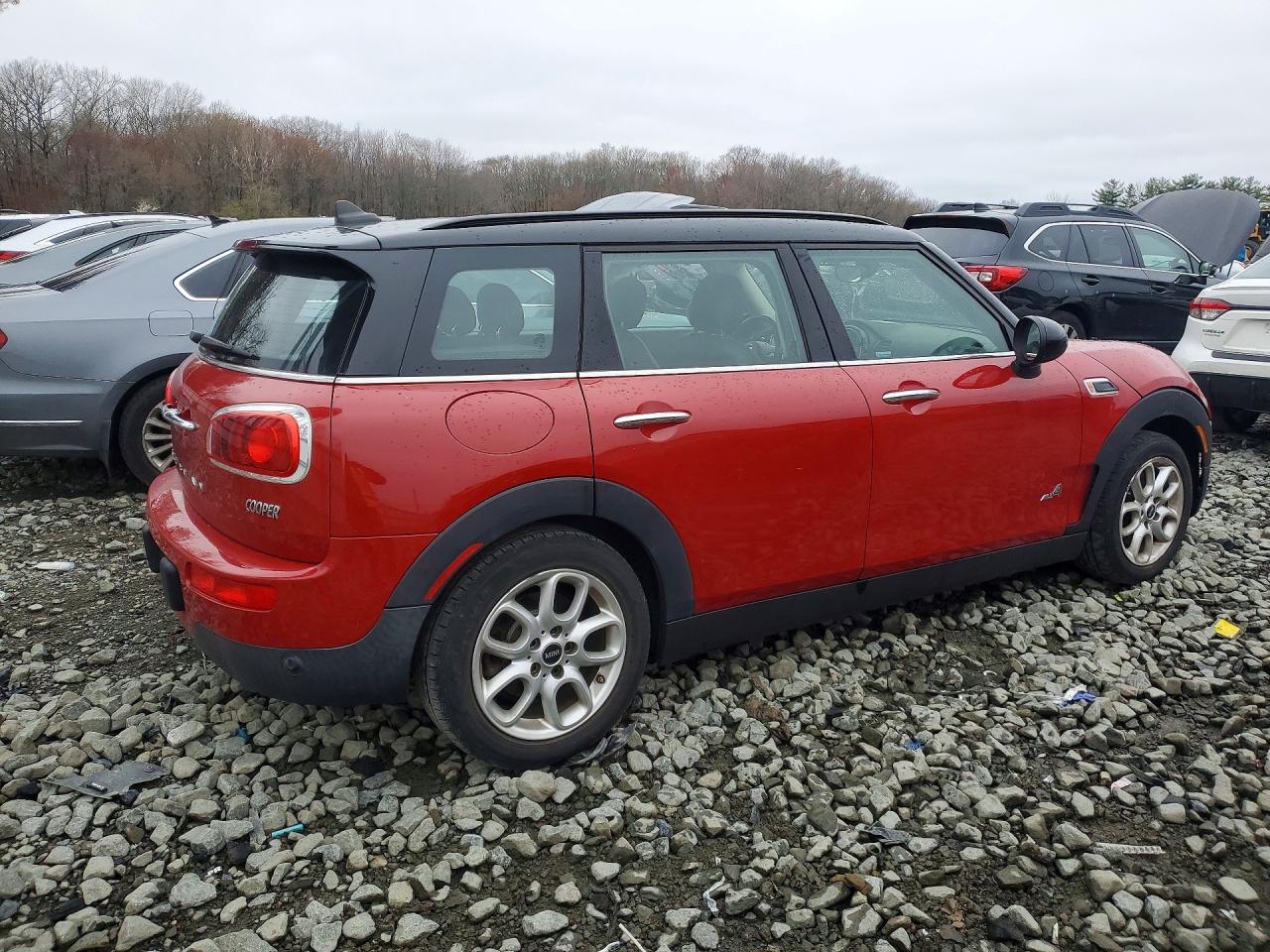 2017 MINI COOPER CLUBMAN ALL4 photo 5