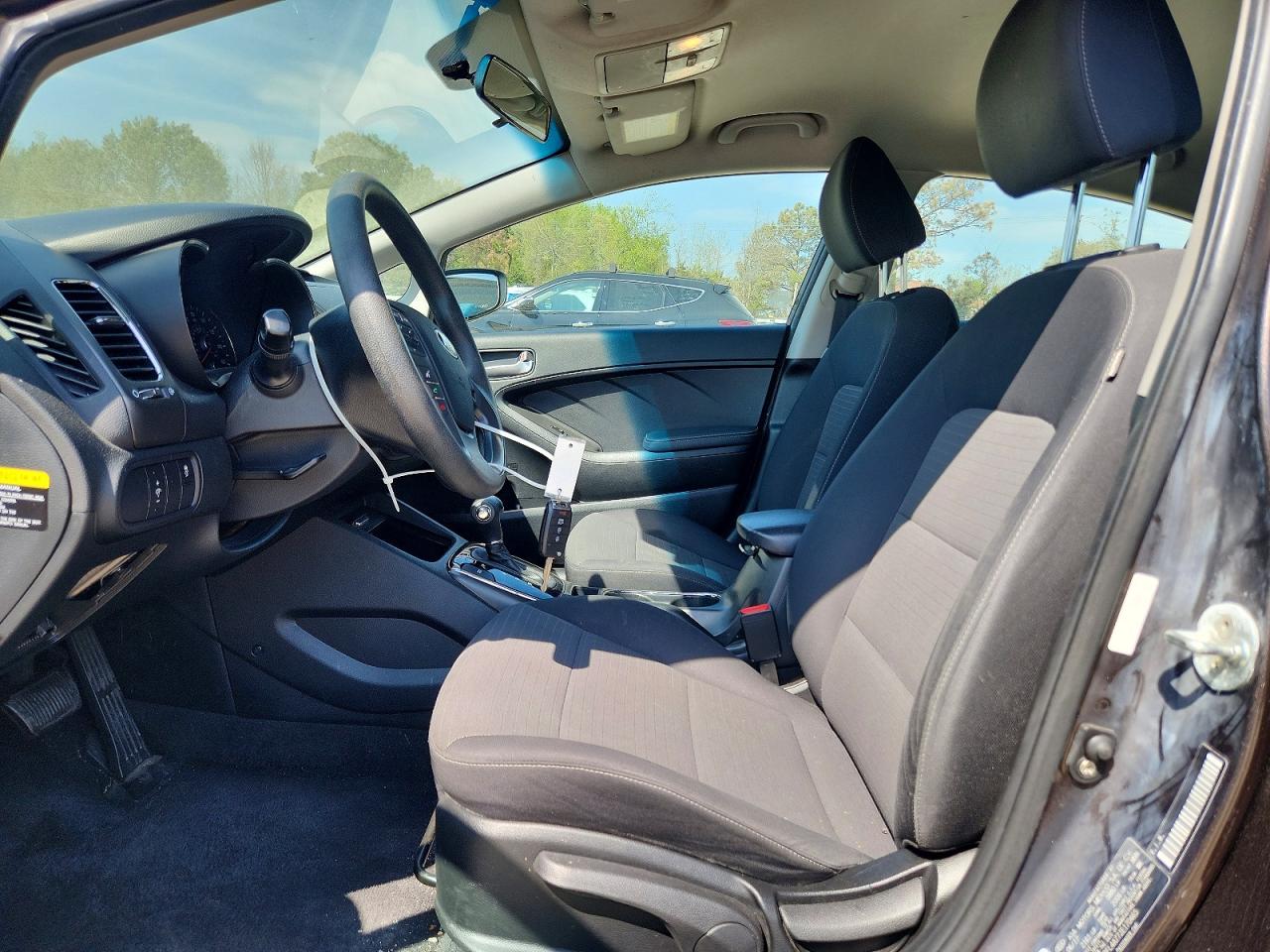 2018 KIA FORTE LX photo 19