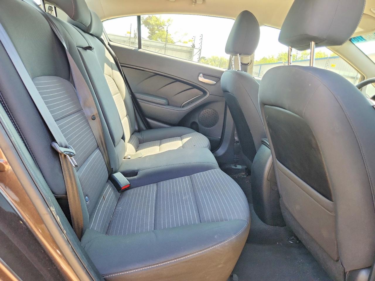 2018 KIA FORTE LX photo 28