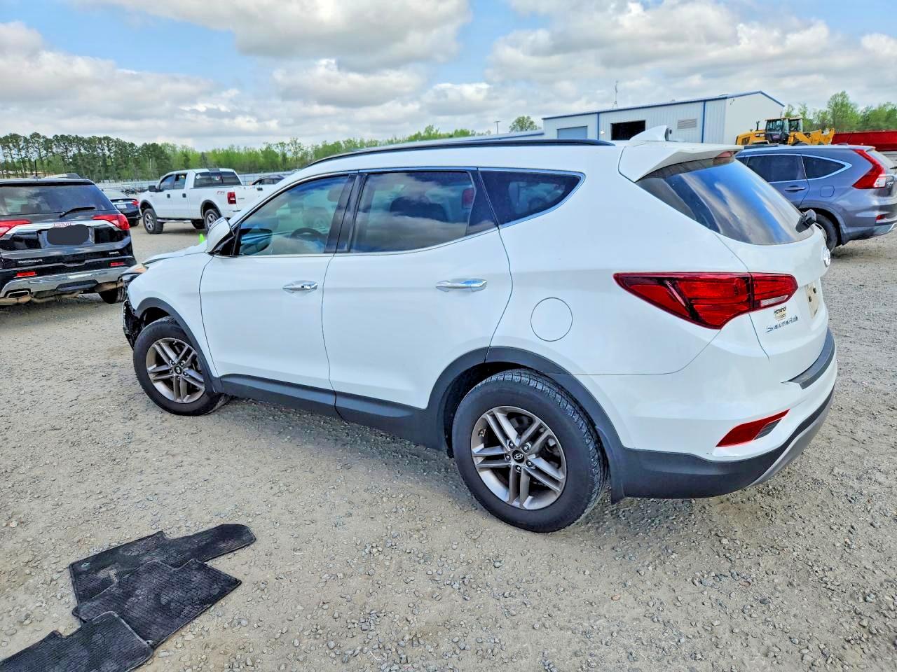 2017 HYUNDAI SANTA FE SPORT 2.4L photo 4