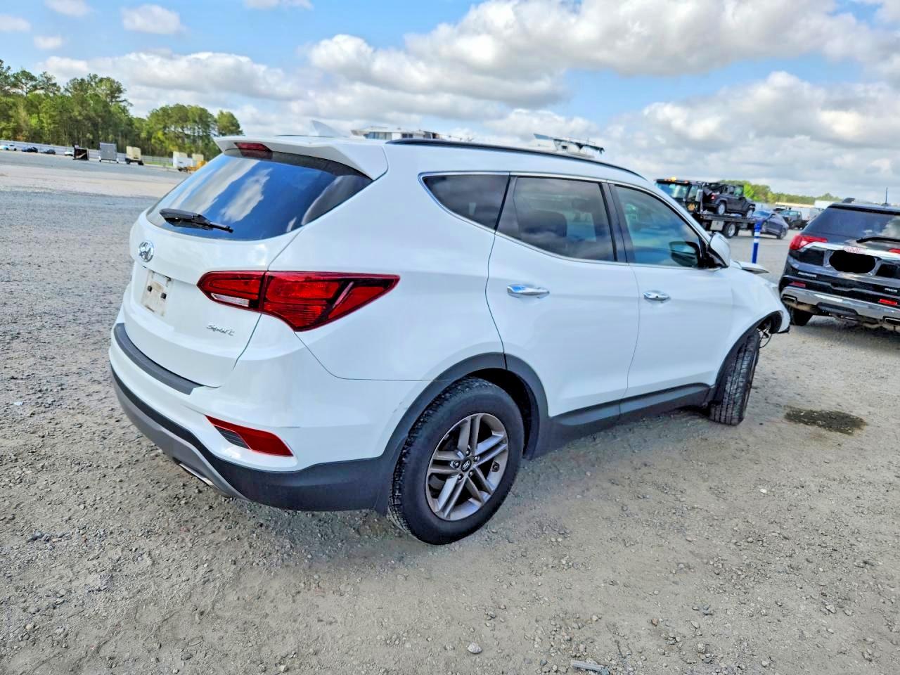 2017 HYUNDAI SANTA FE SPORT 2.4L photo 7