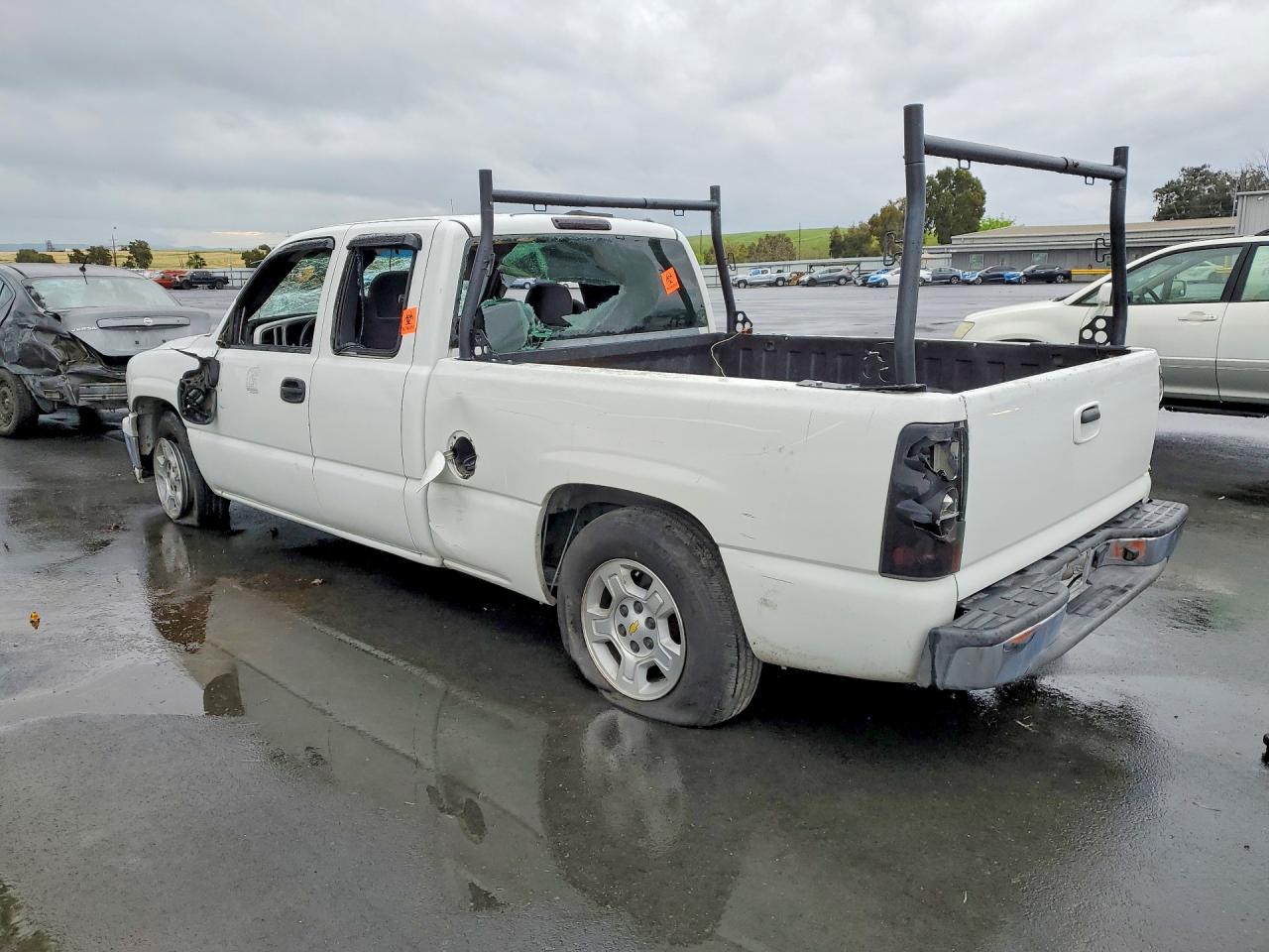 2002 CHEVROLET SILVERADO C1500 photo 3