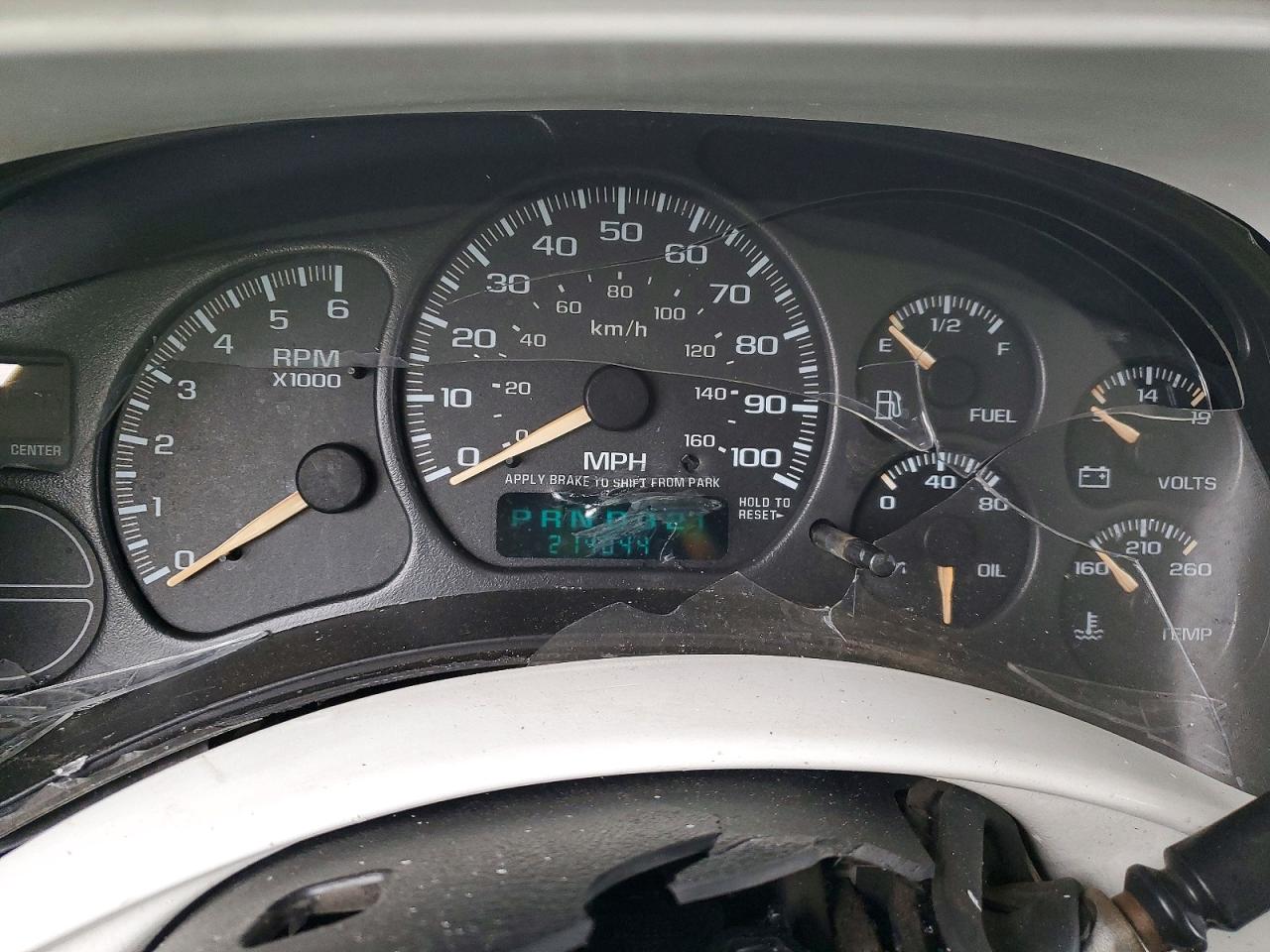 2002 CHEVROLET SILVERADO C1500 photo 17