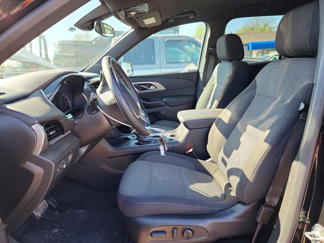 2023 CHEVROLET TRAVERSE LT photo 13