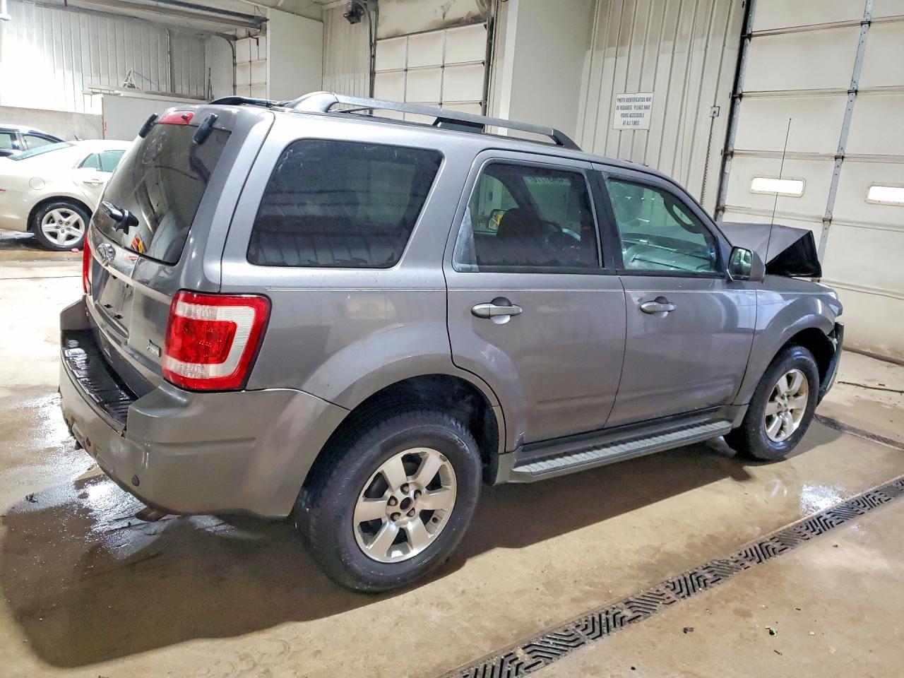 2011 FORD ESCAPE LIMITED photo 5
