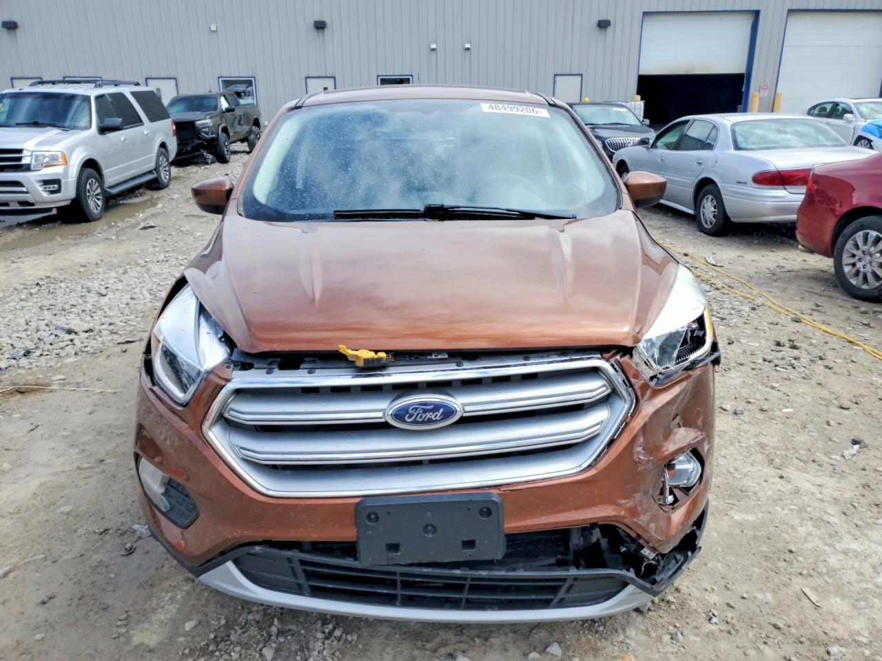 2017 FORD ESCAPE SE photo 5