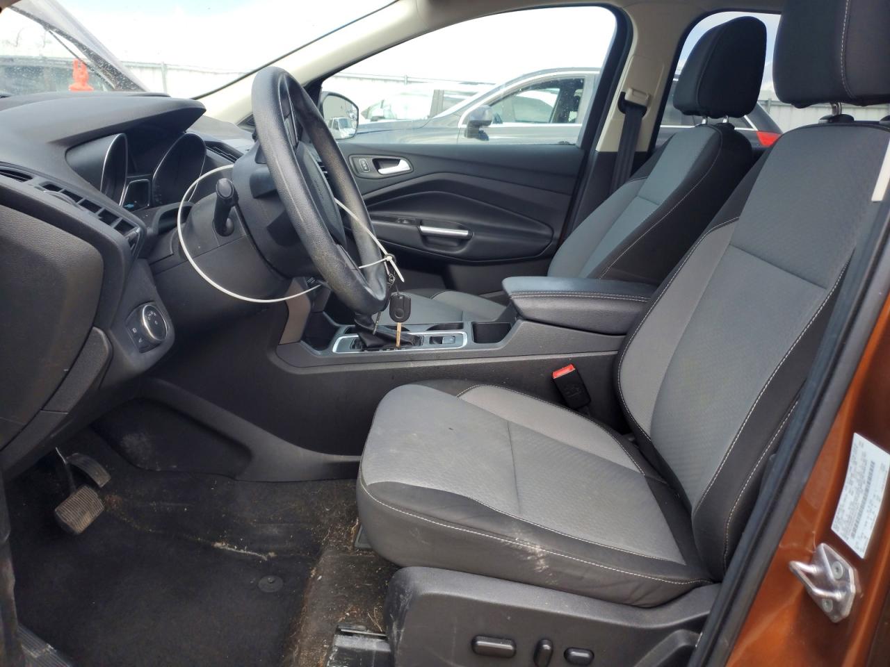 2017 FORD ESCAPE SE photo 7