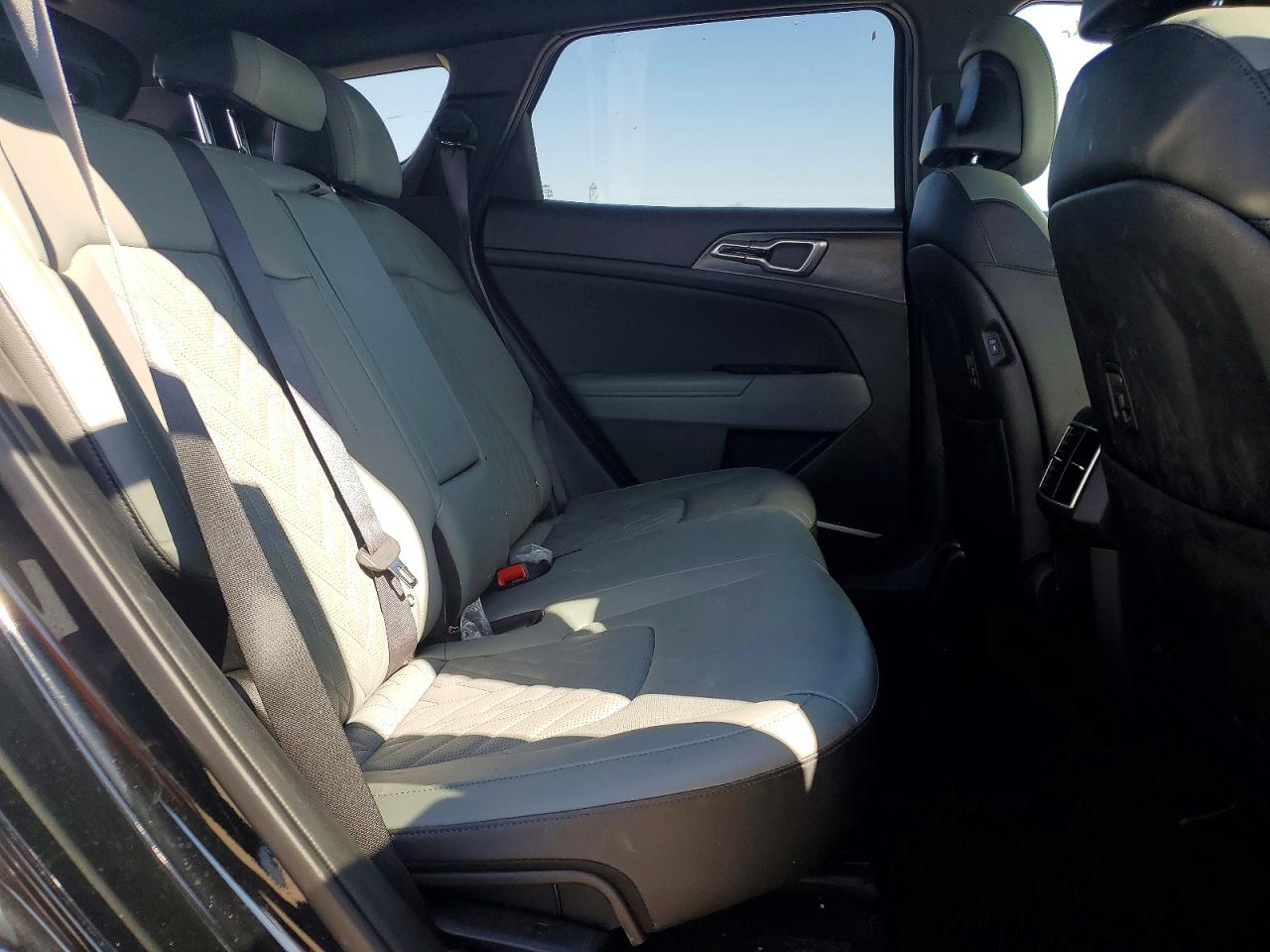 2025 KIA SPORTAGE X-LINE photo 21