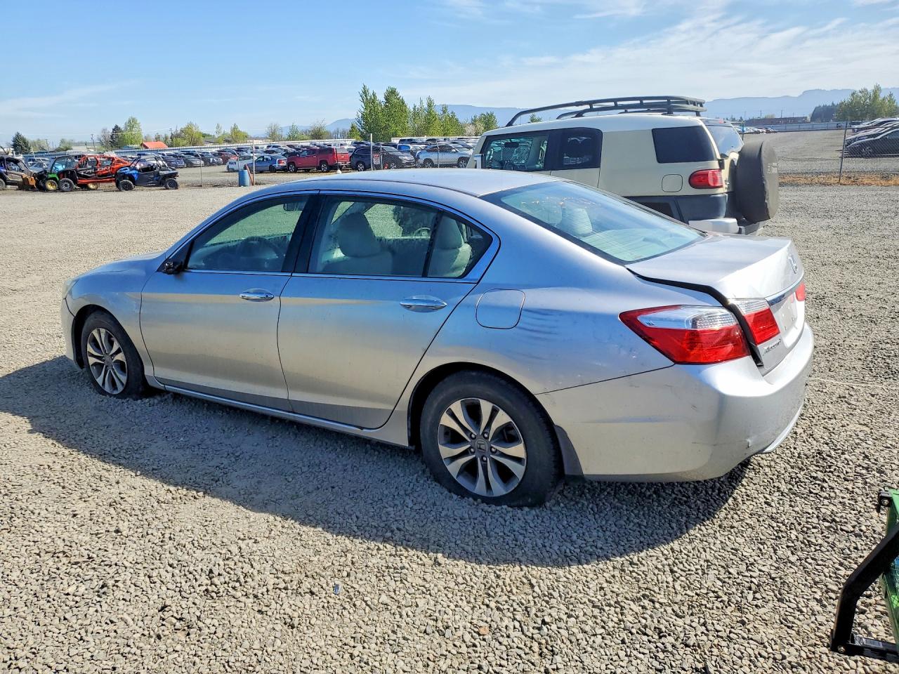 2015 HONDA ACCORD LX photo 2