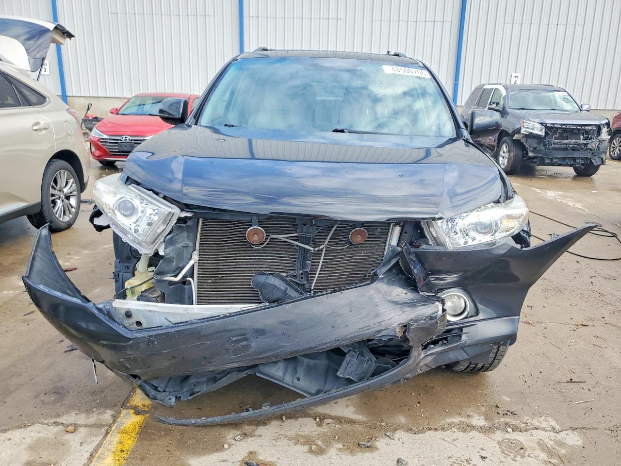 2012 TOYOTA HIGHLANDER SE photo 5