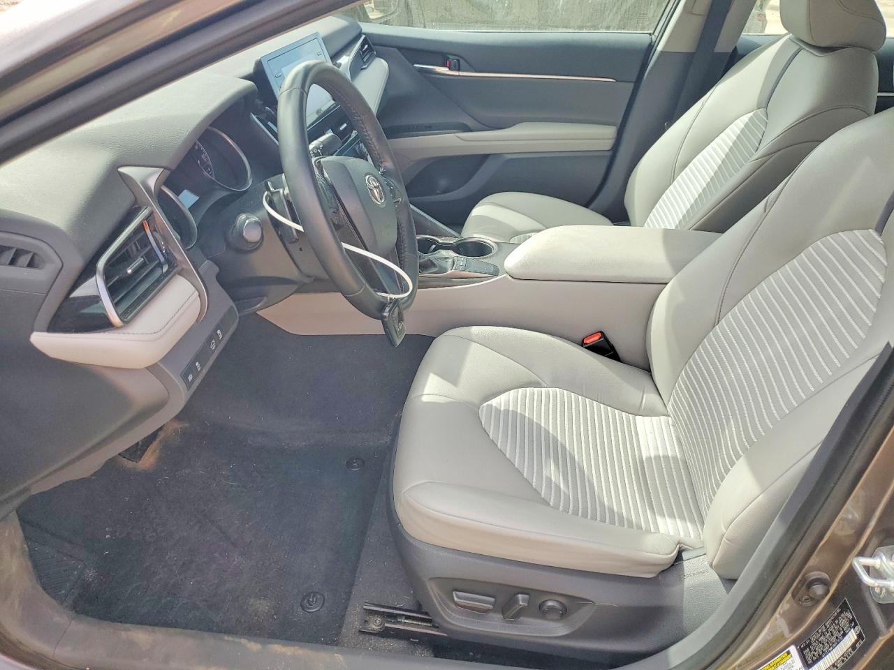 2022 TOYOTA CAMRY SE photo 13
