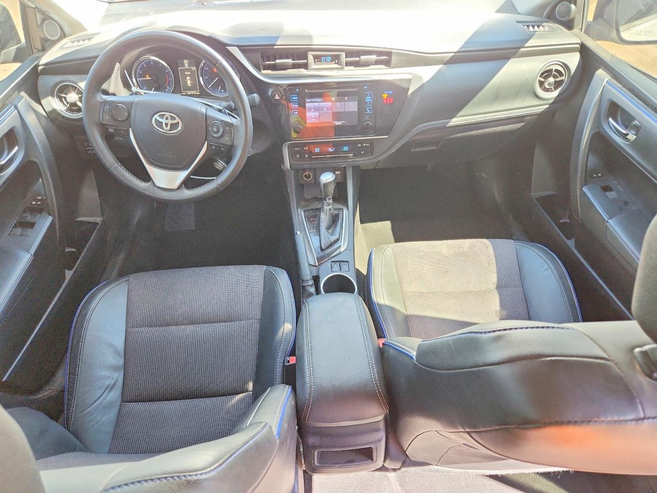 2018 TOYOTA COROLLA SE photo 15