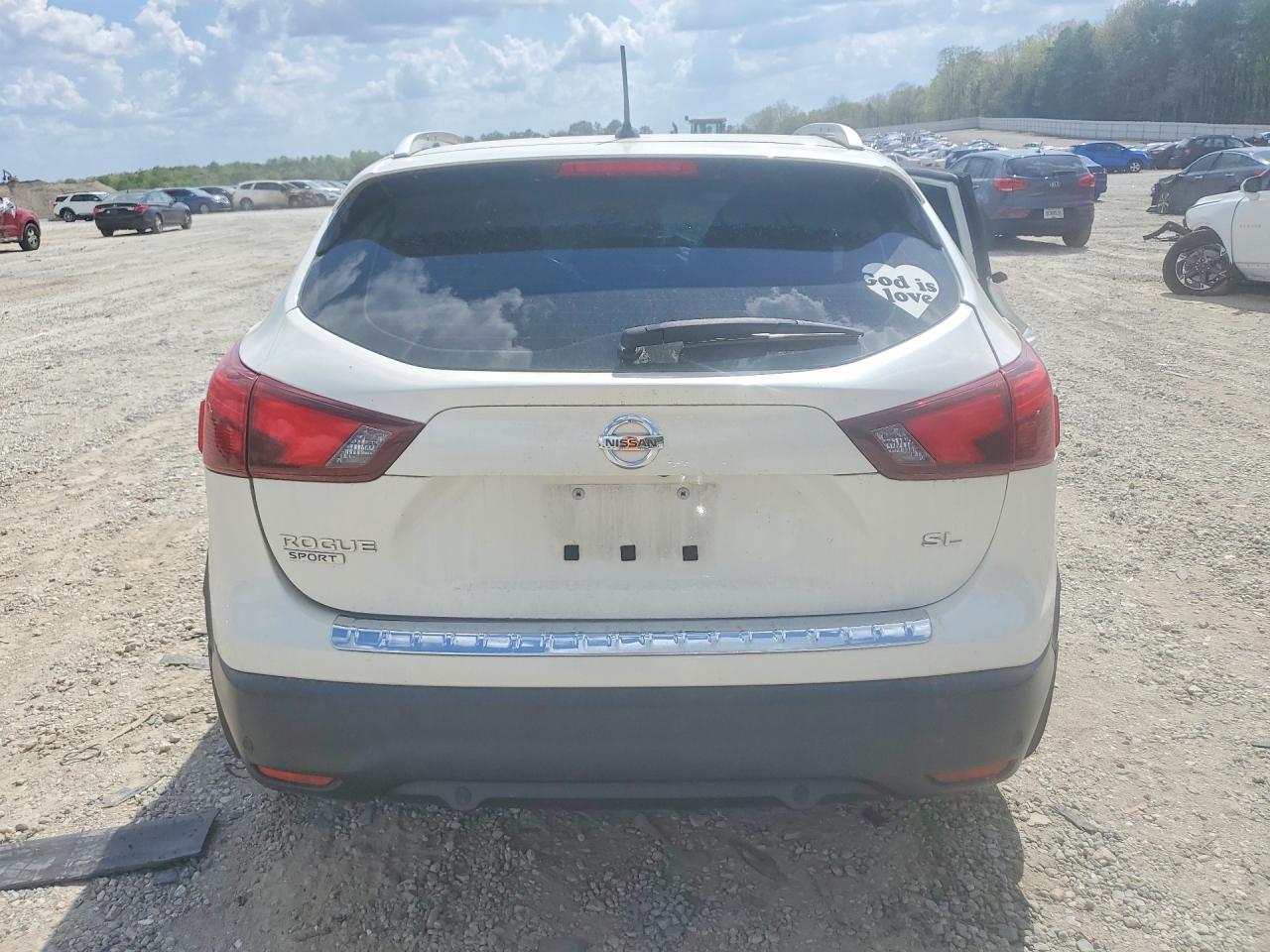 2019 NISSAN ROGUE SPORT SL photo 6