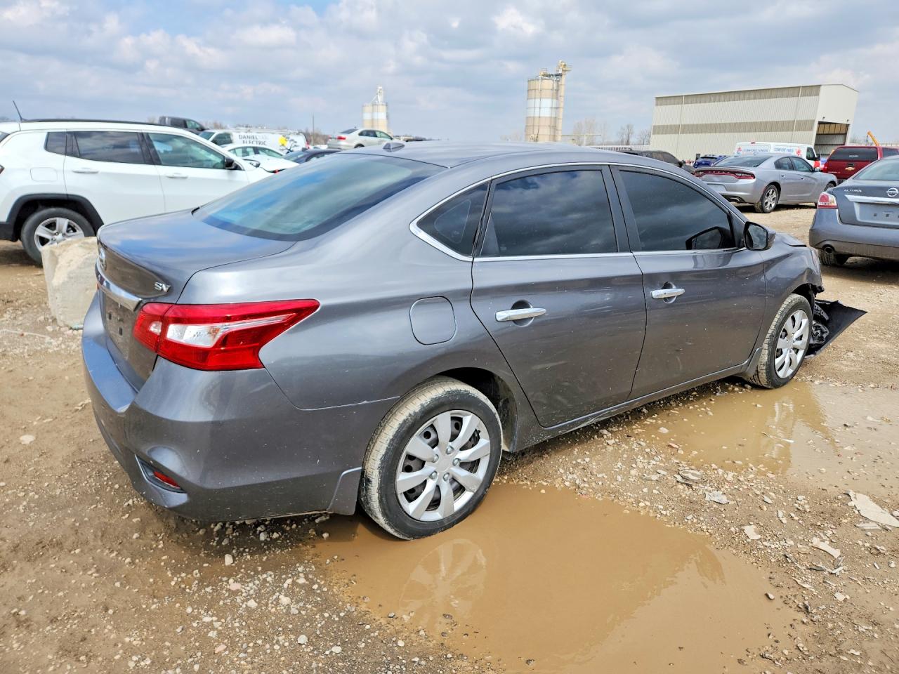 2017 NISSAN SENTRA SV photo 5