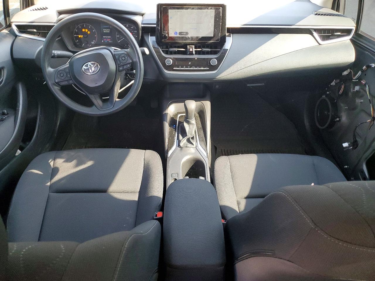 2025 TOYOTA COROLLA LE photo 15