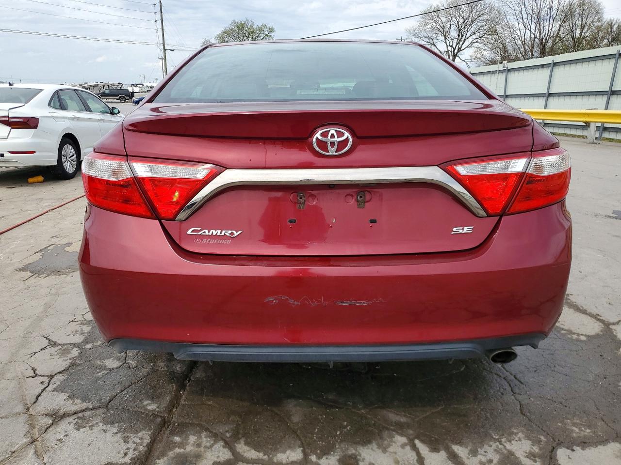 2017 TOYOTA CAMRY SE photo 11