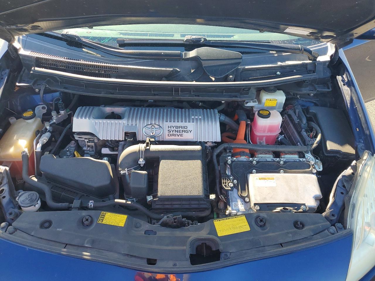 2012 TOYOTA PRIUS TWO photo 11